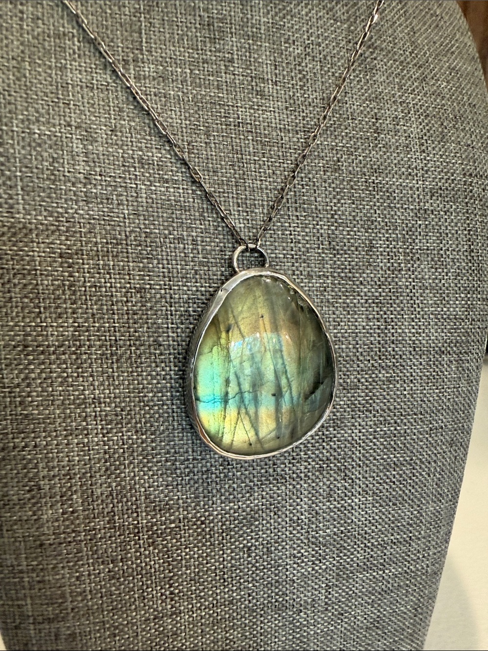 Labradorite Teardrop Pendant Necklace - Silver - Picture 10 of 11